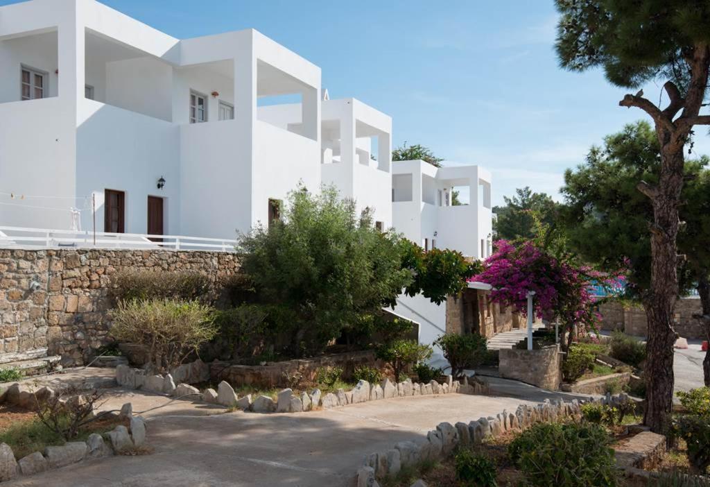 Karpathios Studios Pefkos Pefki Exteriör bild